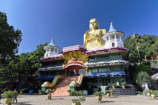 Golden Temple of Dambulla-1